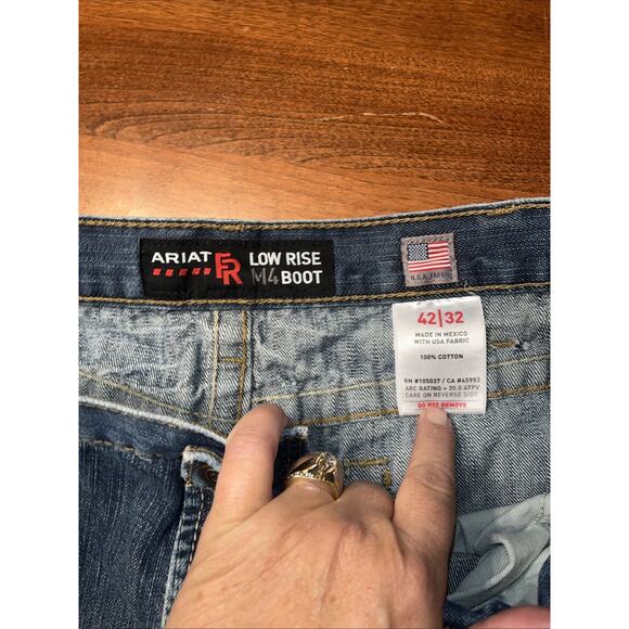 Ariat Jeans FR M4 Low Rise Boot Cut Flame Resistant Mens 42x32 - Picture 2 of 5